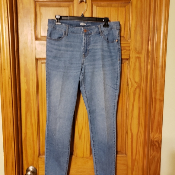Old Navy Denim - Old Navy Super Skinny Jeans sz 10